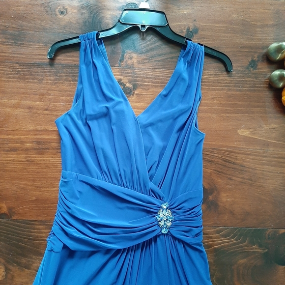Laura Evening Dress - Picture 2 of 11
